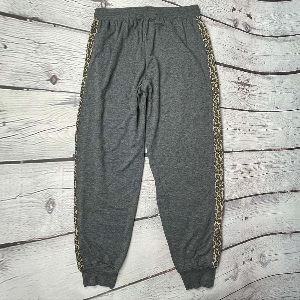 SPLENDID loungewear sweatpants gray with leopard animal print stripe, size S - Picture 6 of 14